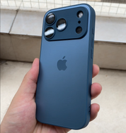 Case iPhone Essencial Pro - Apenas para iPhone 17