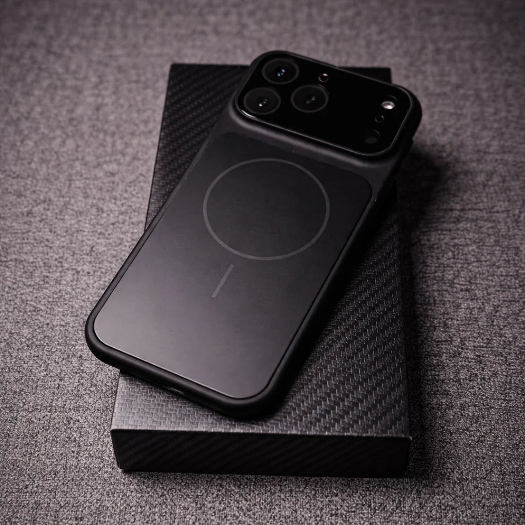 Case iPhone King Pro MagSafe - Transforme seu iPhone no novo iPhone 17! - Compatível do iPhone 13 ao 17