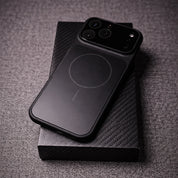 Case iPhone King Pro MagSafe - Transforme seu iPhone no novo iPhone 17! - Compatível do iPhone 13 ao 17
